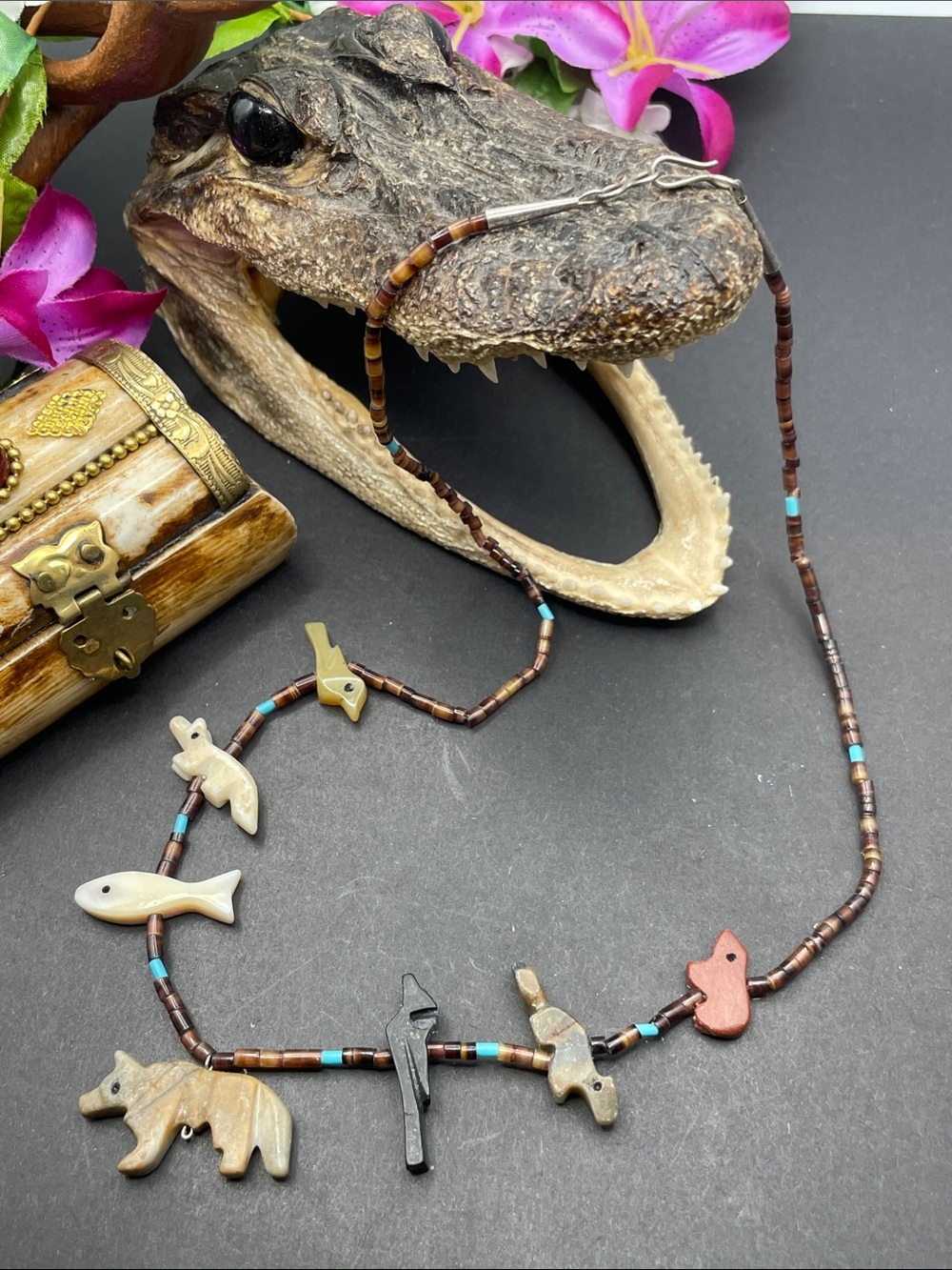 Fetish necklace with Heshe beads necklace vintage D27